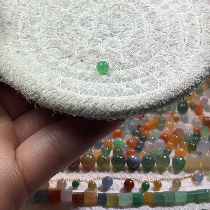 翡翠散珠未镶嵌定制翡翠卡5.4