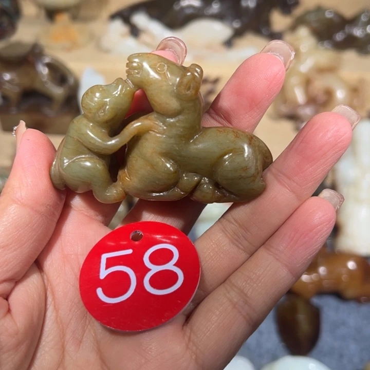 和田玉未镶嵌挂件