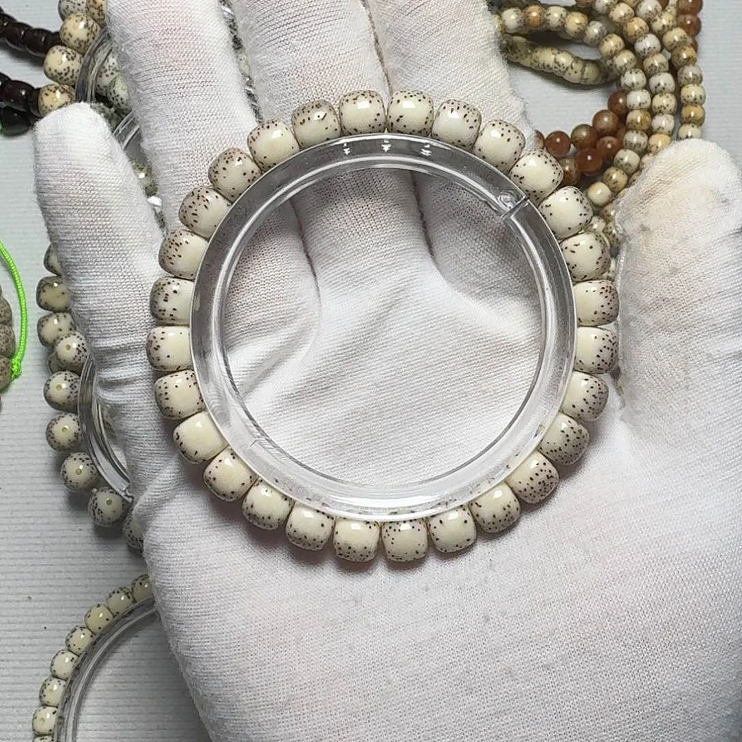 t***）手串星月菩提原生态石玉料细星卡8河豚手串