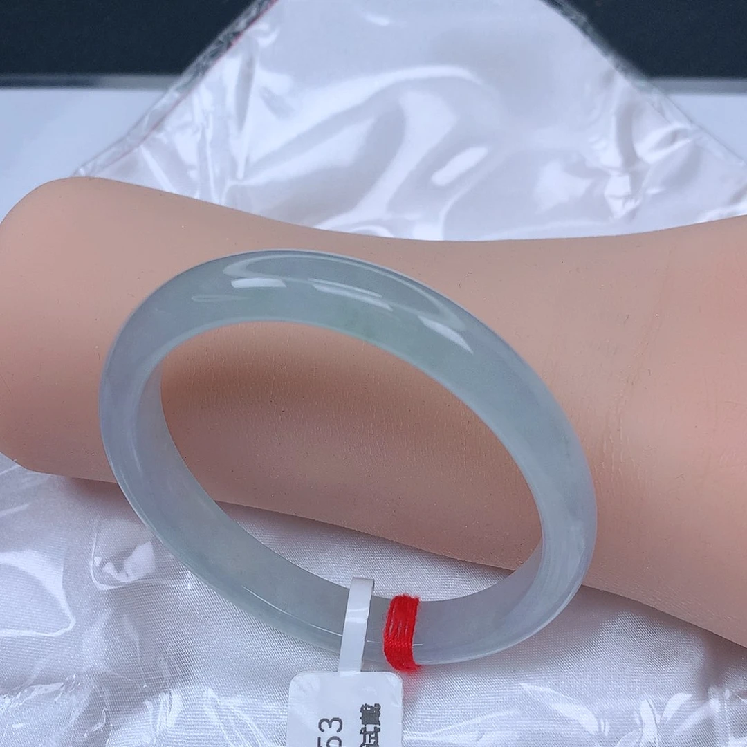 【闪购商品】未镶嵌手镯（贵妃镯）翡翠，53