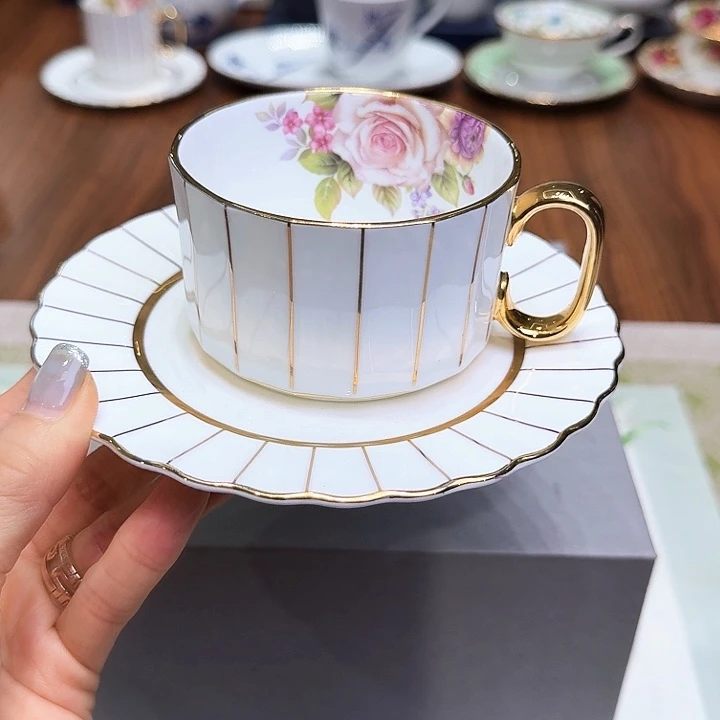 瓷片杯子杯子杯子水杯杯子水杯