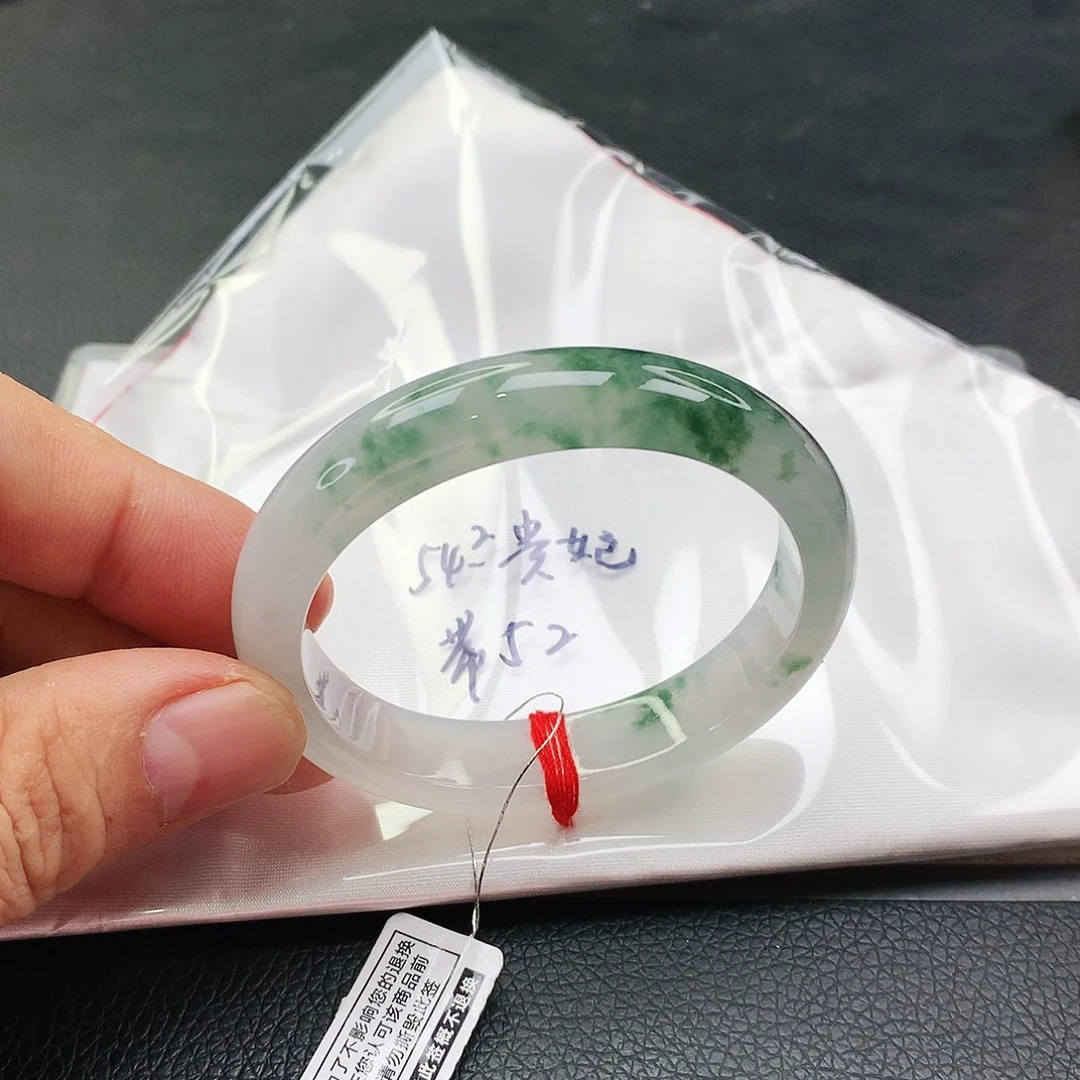 未镶嵌手镯翡翠天然翡翠手镯