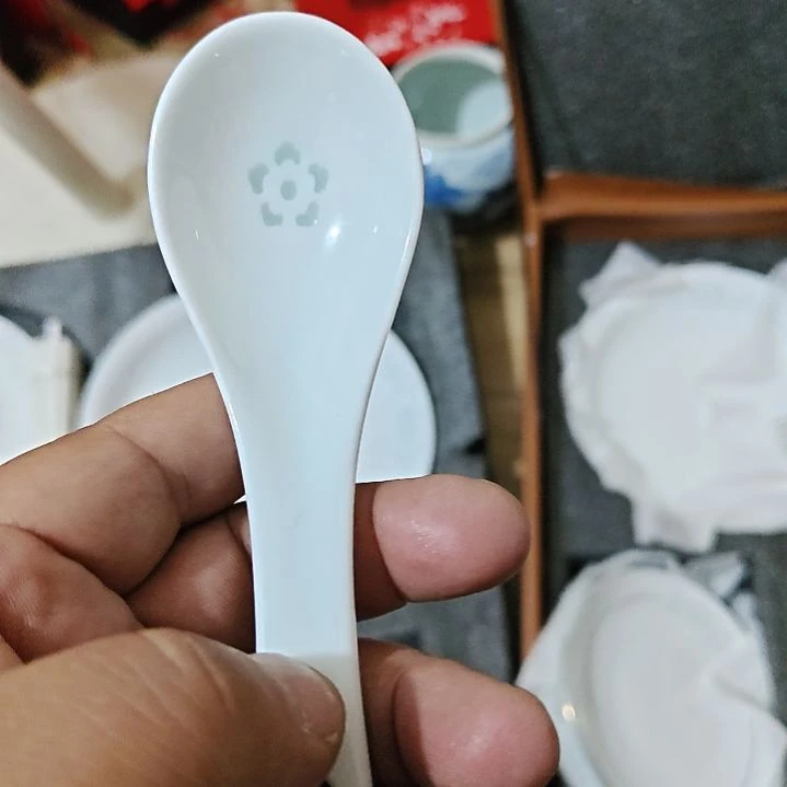 瓷景德镇青瓷玲珑白色小勺12个一级品