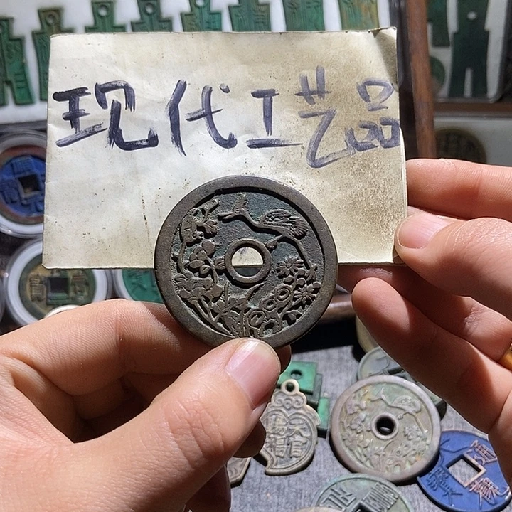 铜龍*?现代翻砂制作工艺品