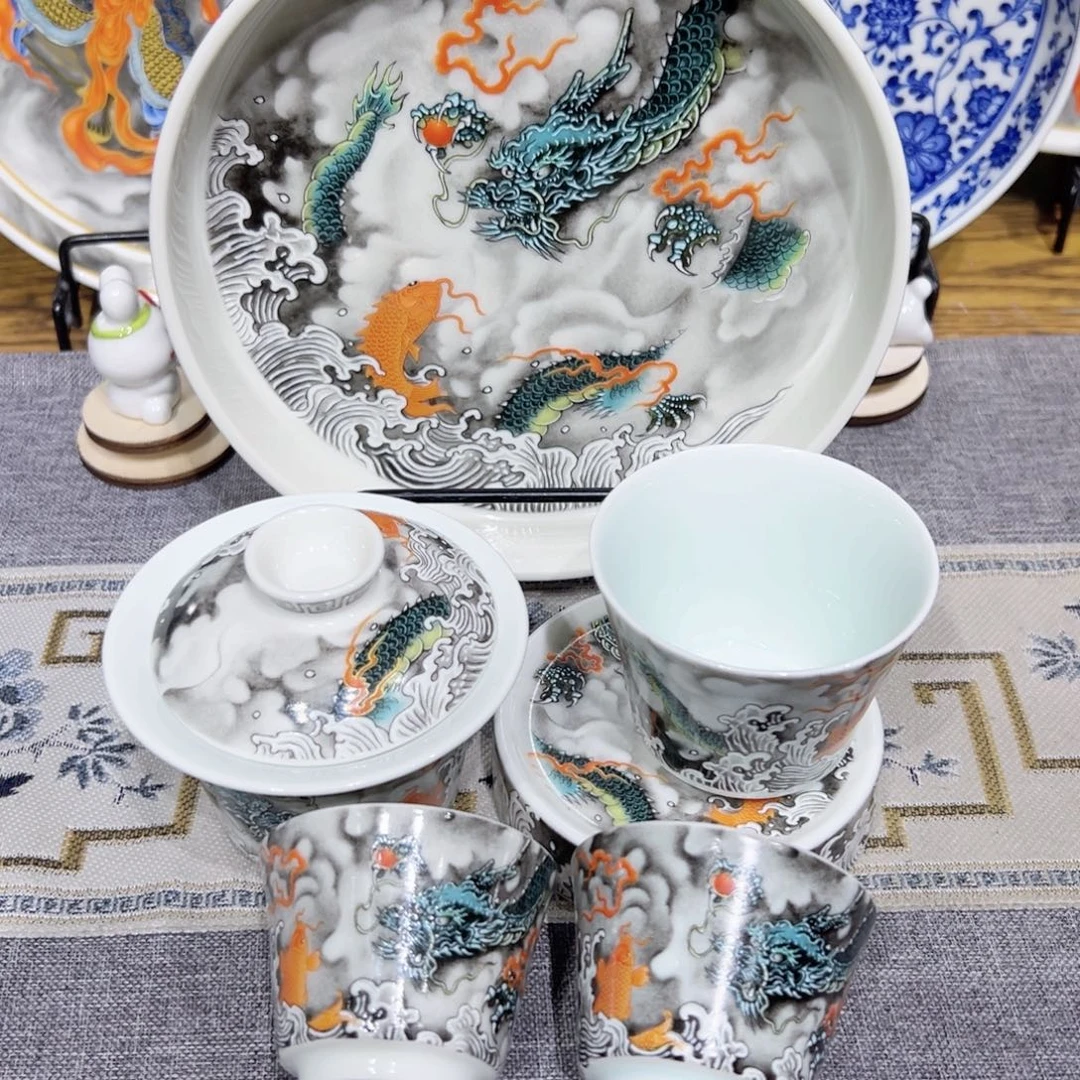 景德镇陶瓷学院等单位联合举办了