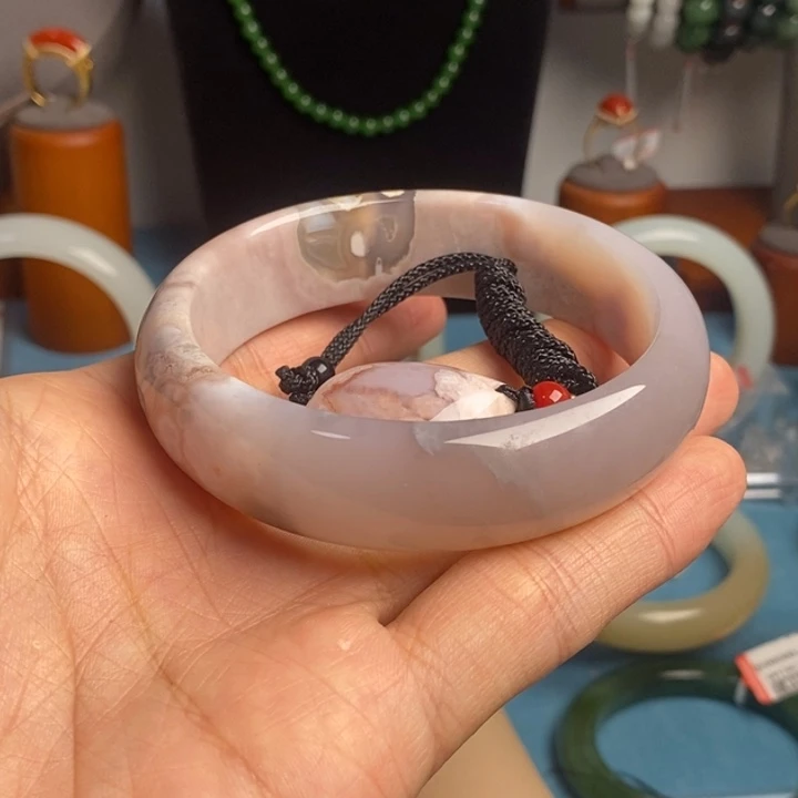 玛瑙/玉髓未镶嵌手镯65圈口