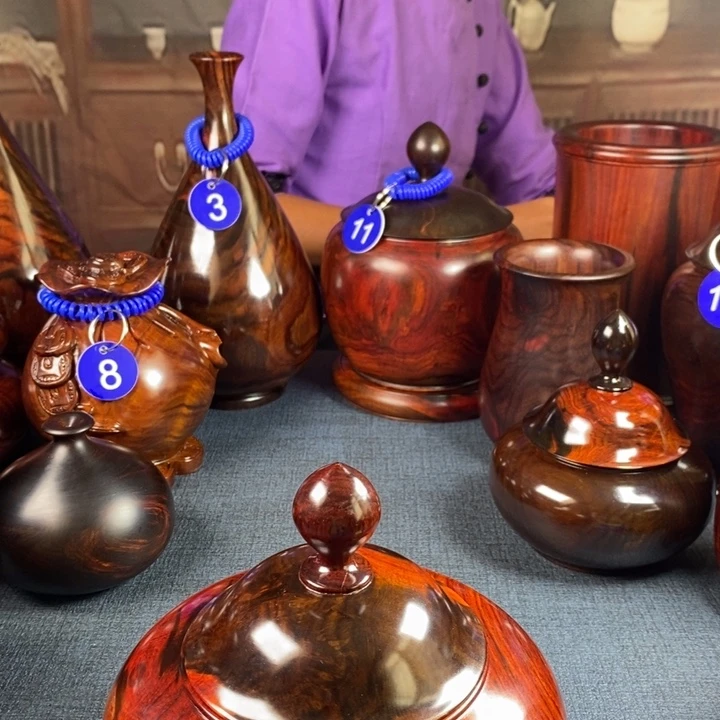 T***毛交趾黄檀（大红酸枝）