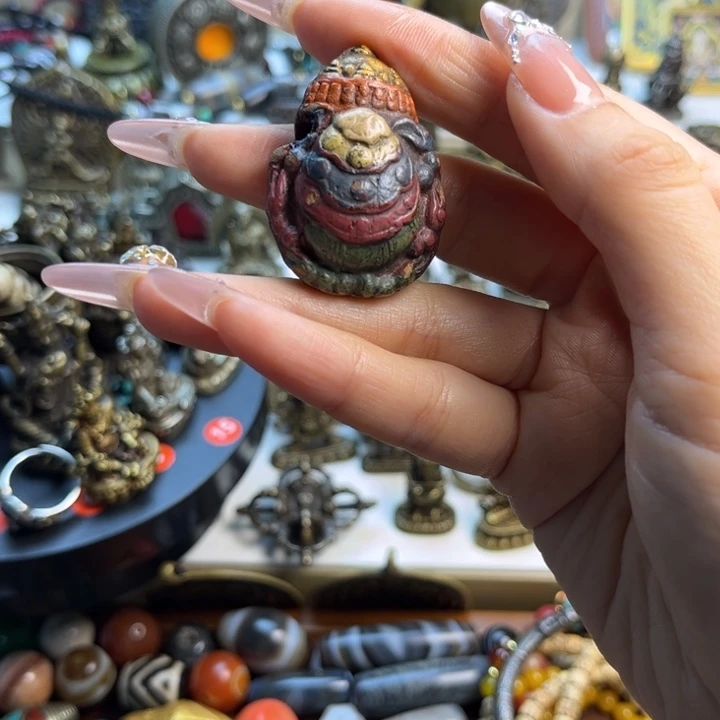 依****泥塑闪价漏价一件