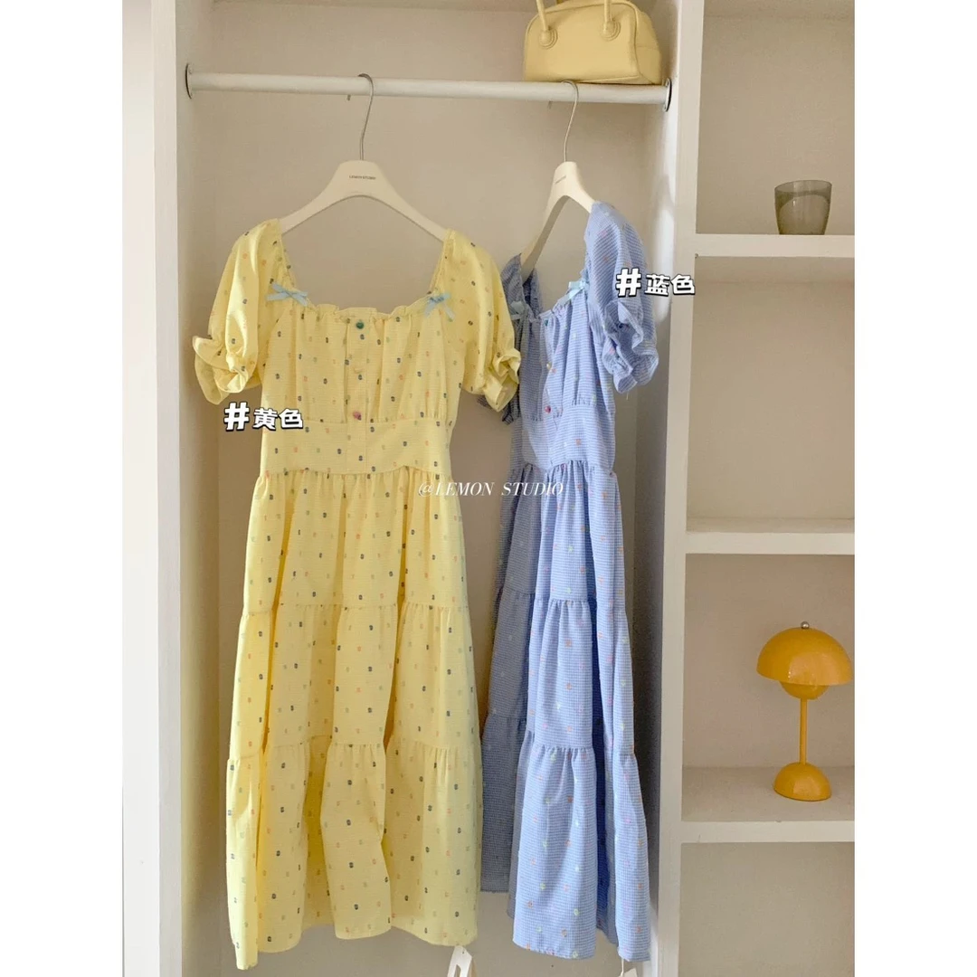 法式甜美方领棉麻立体泡泡袖波点连衣裙