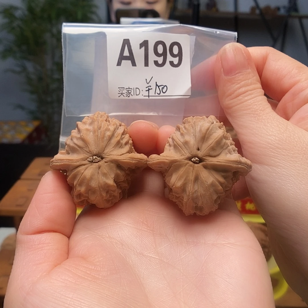 文玩核桃吊坠马老四39