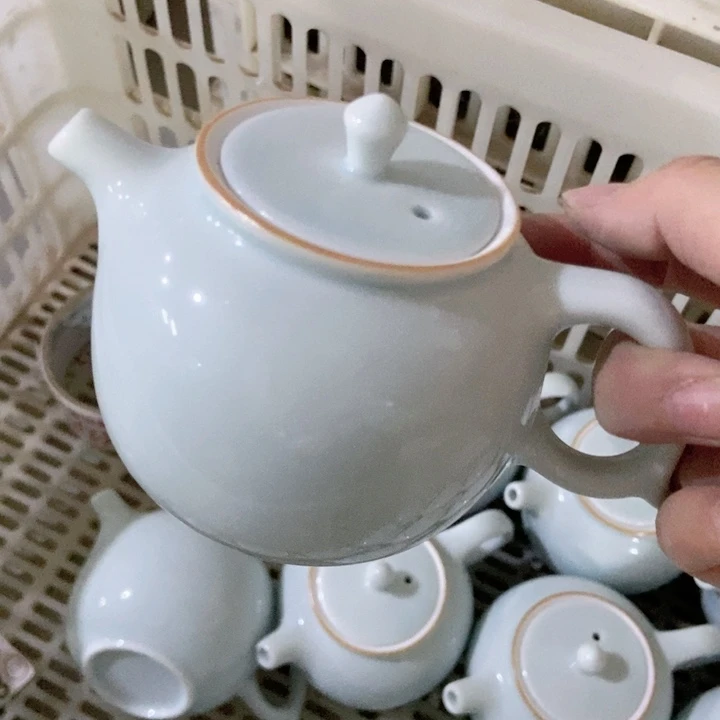 茶具微瑕，介意勿拍