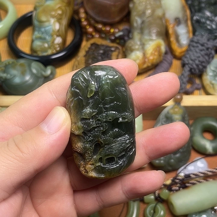 岫岩河磨玉（透闪石质玉）未镶嵌颈饰