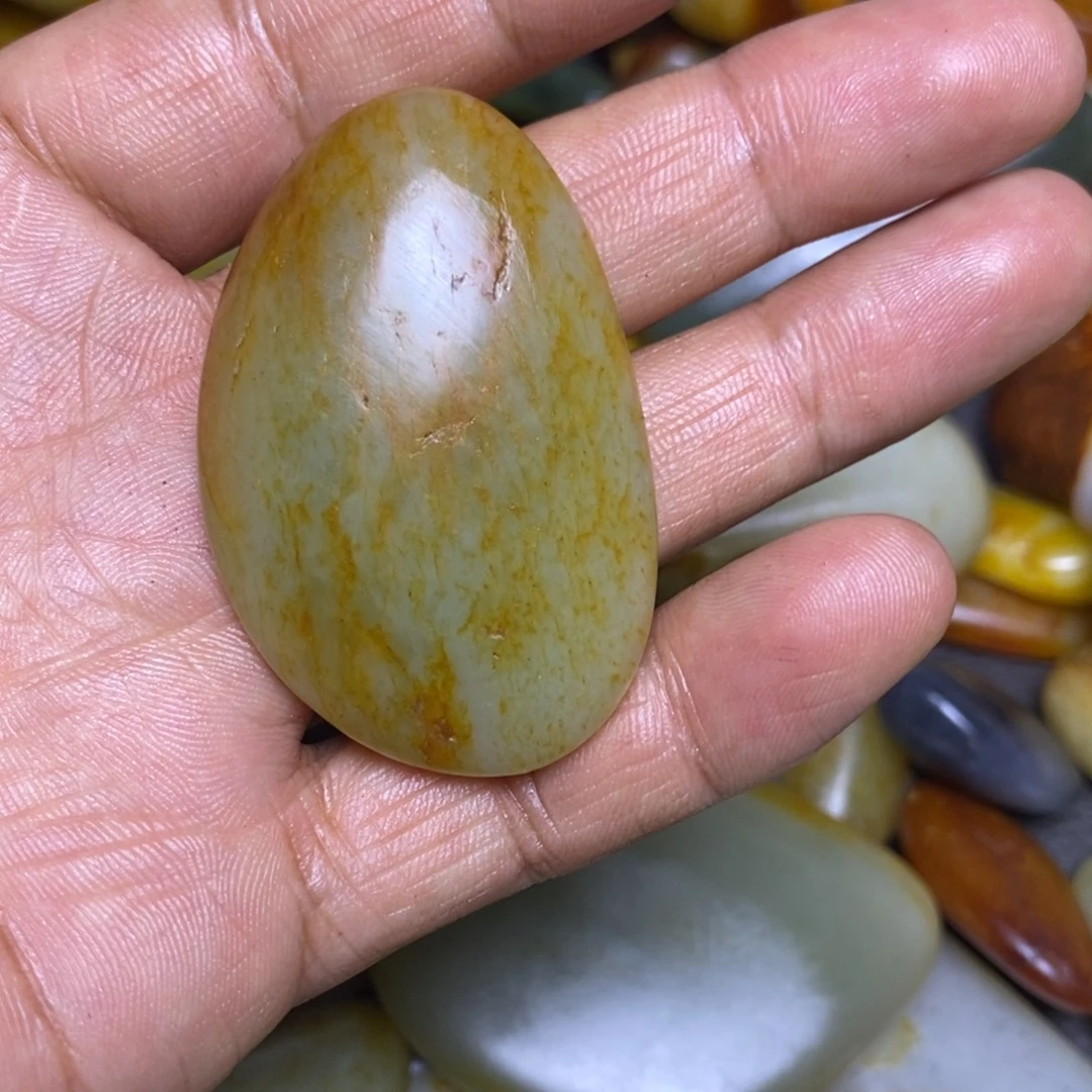 未镶嵌和田玉（糖玉）挂件