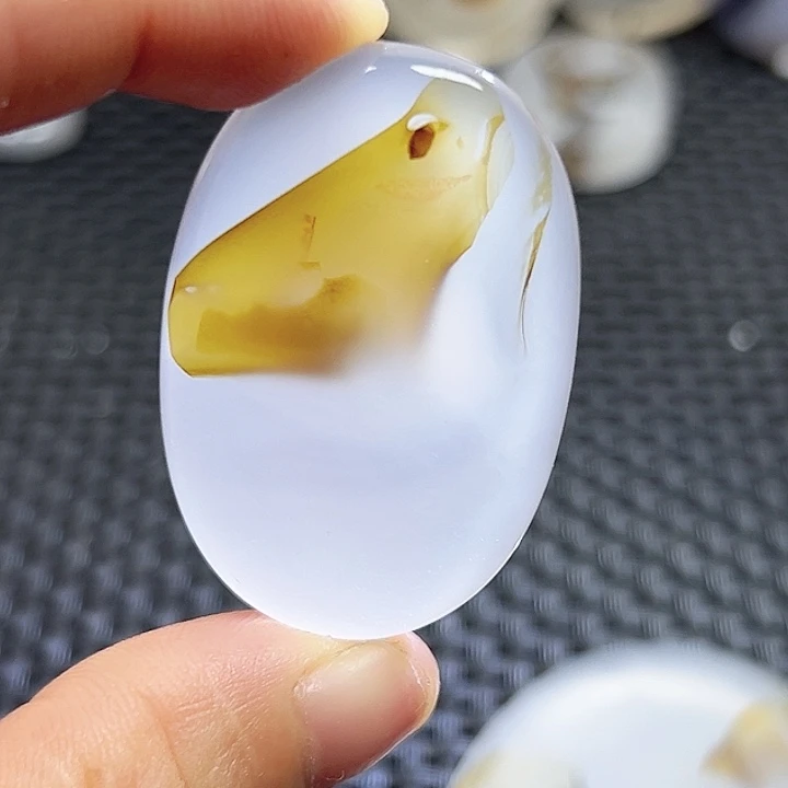 玛瑙/玉髓未镶嵌珠宝半成品
