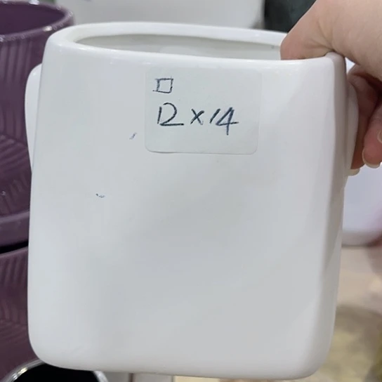 多肉绿植陶瓷花盆9.9包邮，有孔