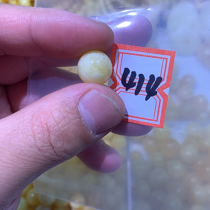 裸石琥珀未镶嵌哈****?12.3