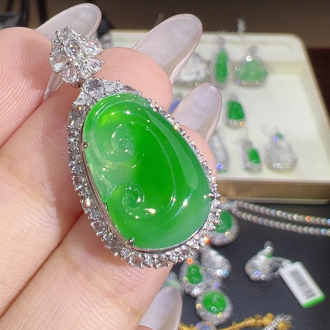 翡翠18K金镶嵌吊坠(不含链)翡翠