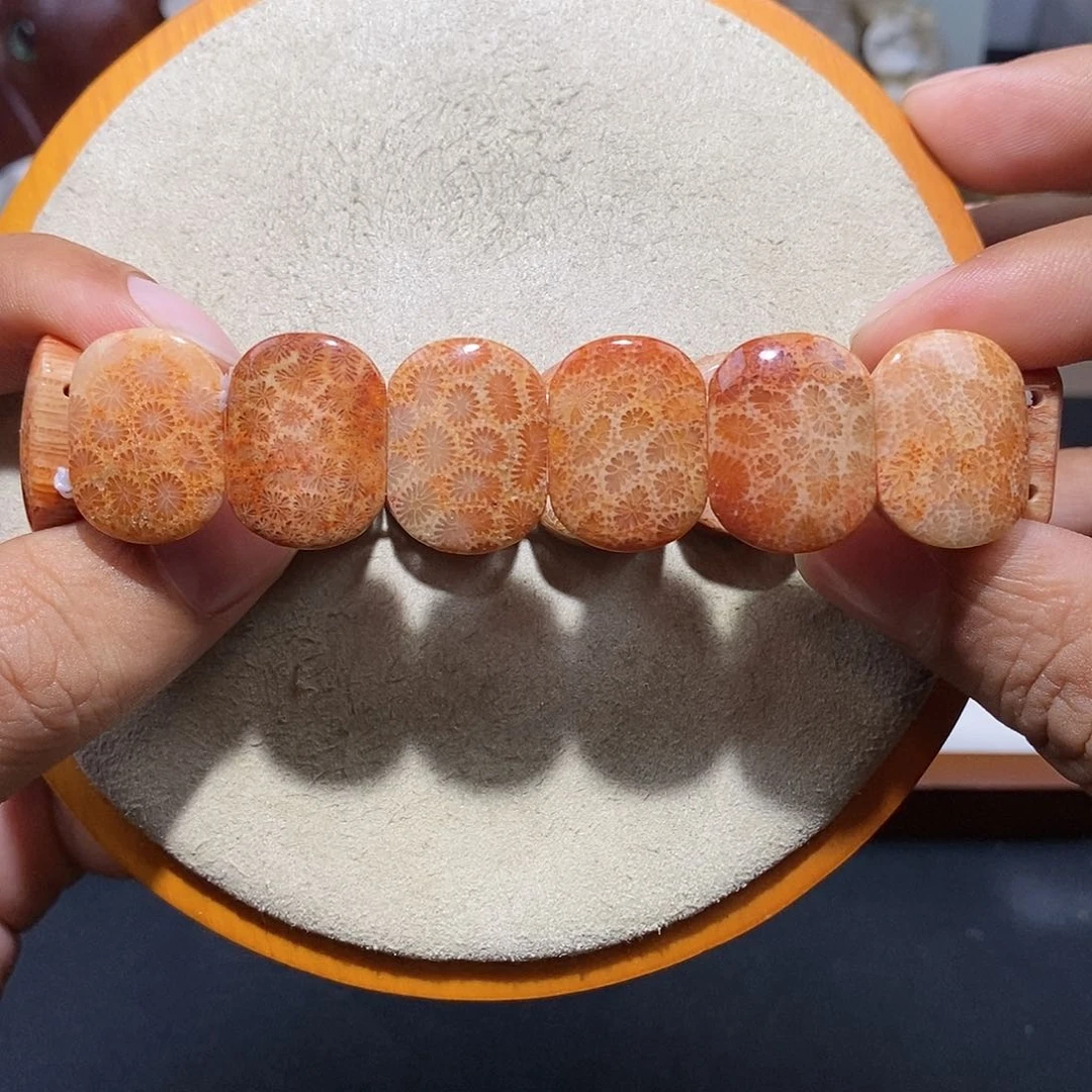 硅化珊瑚（珊瑚玉）手串未镶嵌荷叶花90