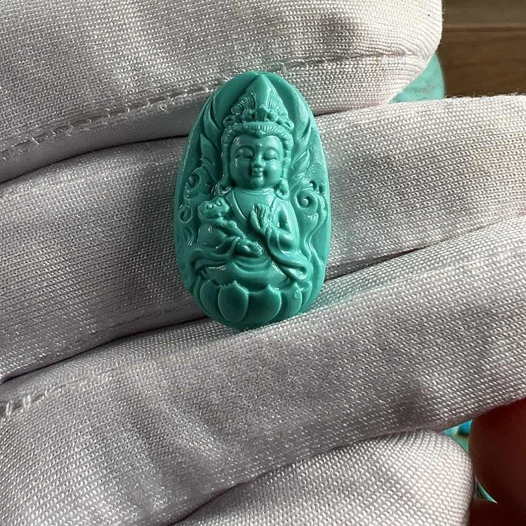 绿松石未镶嵌挂件