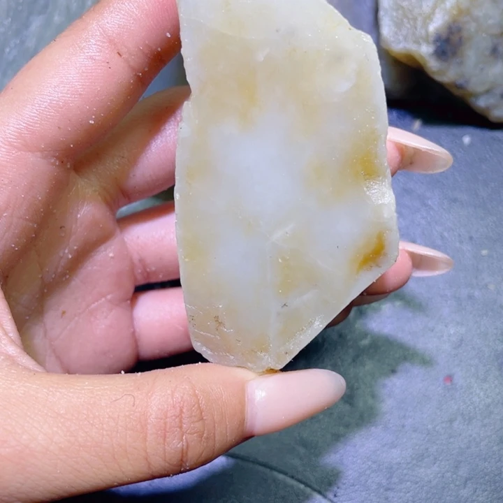 和田玉未镶嵌珠宝半成品