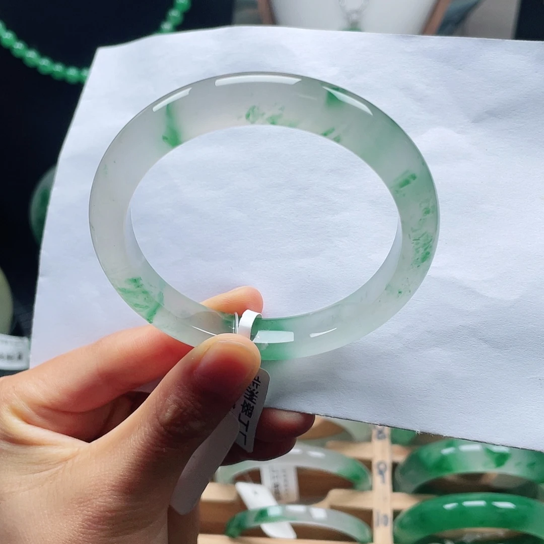 石英质玉未镶嵌手镯56