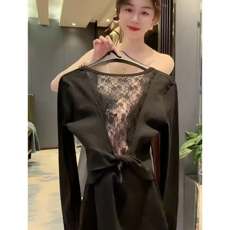 2025春季设计感小众气质纯欲甜辣风上衣今年爆款蕾丝露背静T恤