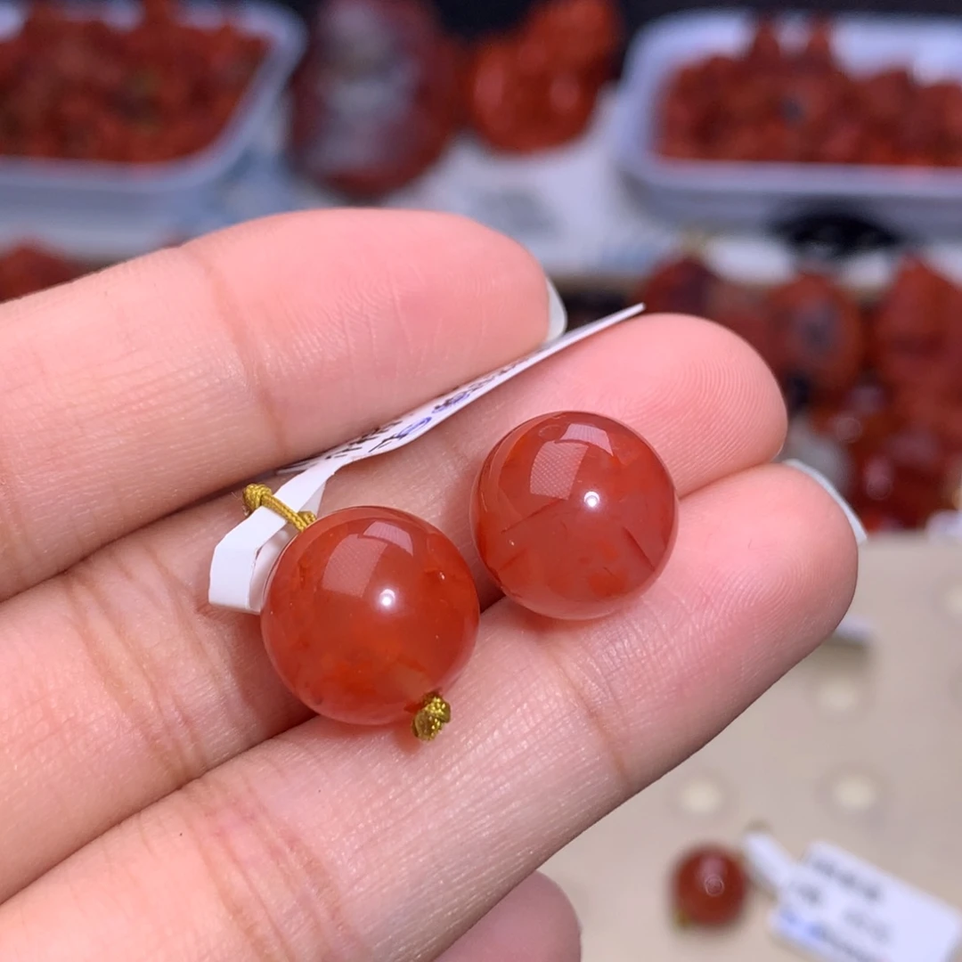 盛***瑰南红玛瑙未镶嵌珠宝半成品一对