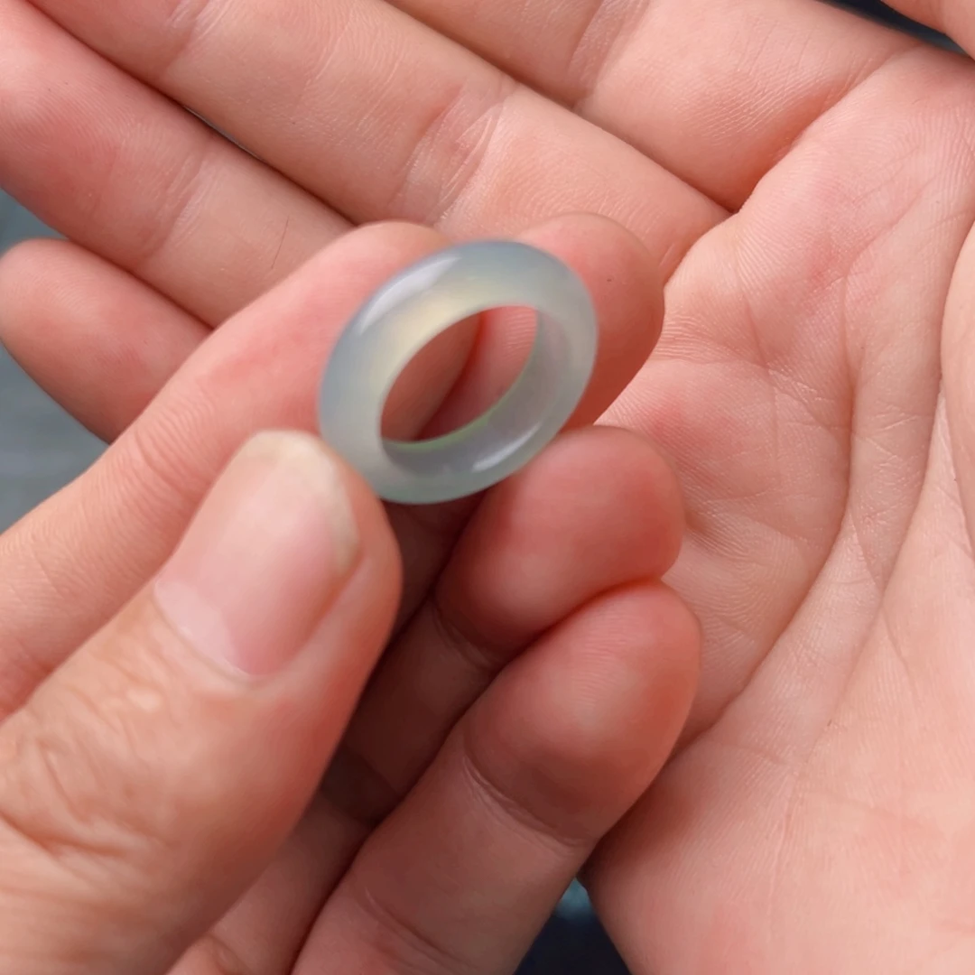 定制翡翠未镶嵌圈口11号