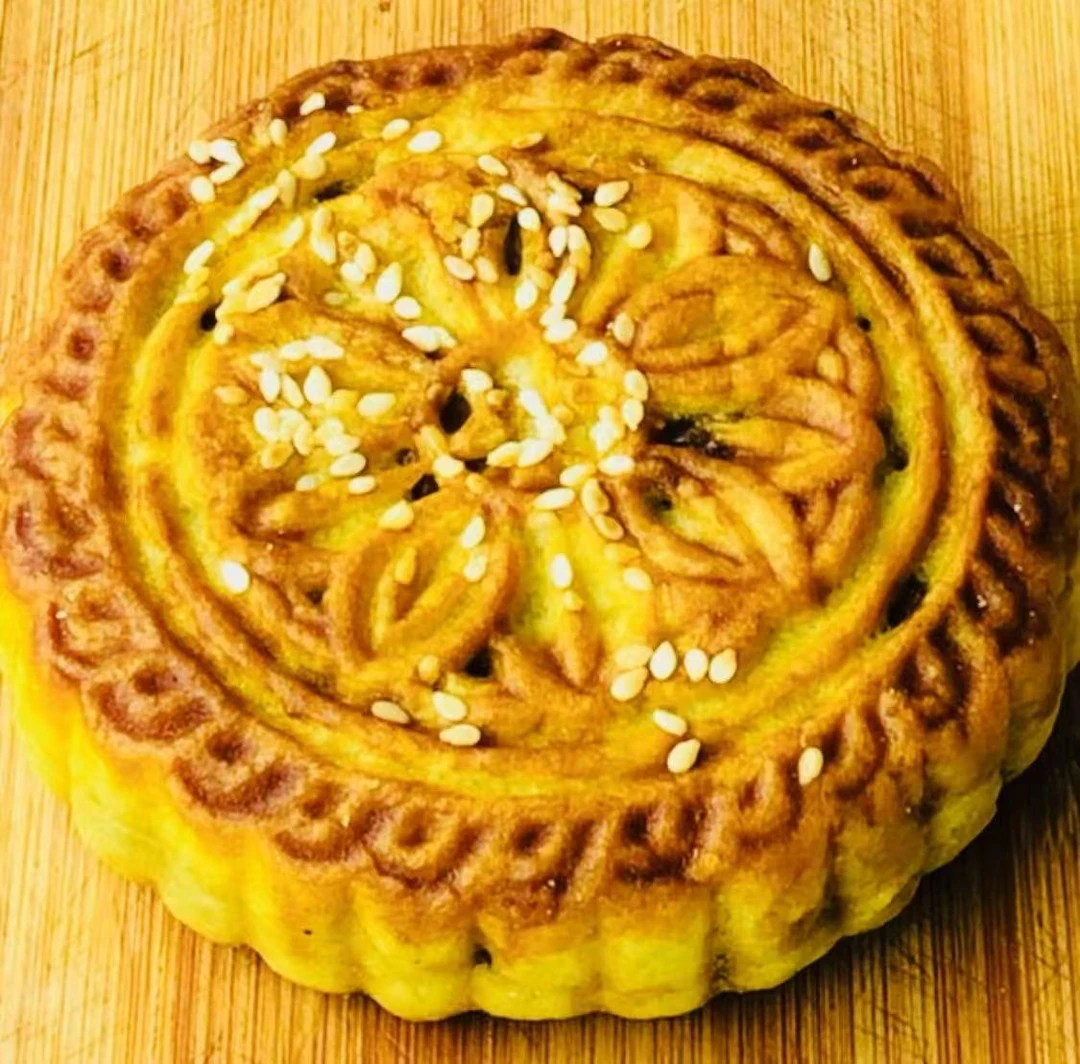 盂县桃仁红糖月饼