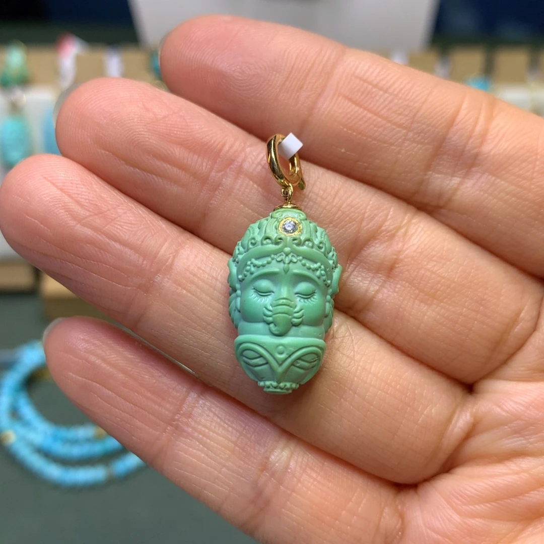 绿松石挂件18K金镶嵌