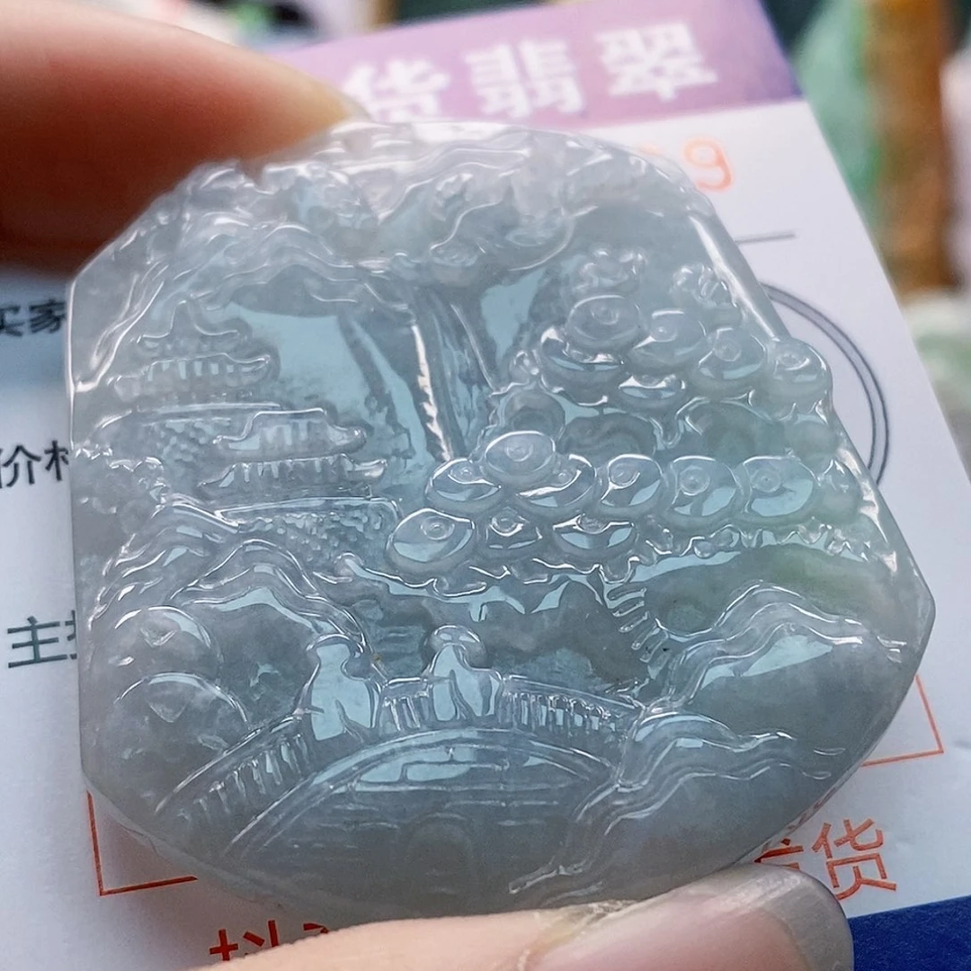 吊坠(不含链)未镶嵌翡翠