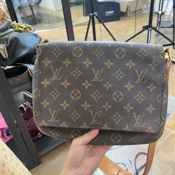 95新 LouisVuitton/路易威登 95新 路易威登横版王菲 斜挎包全原