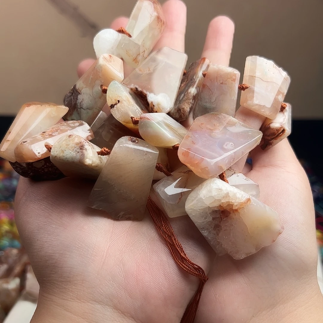 啊****未镶嵌玛瑙/玉髓珠宝半成品墨西哥樱花玛瑙大方片一条
