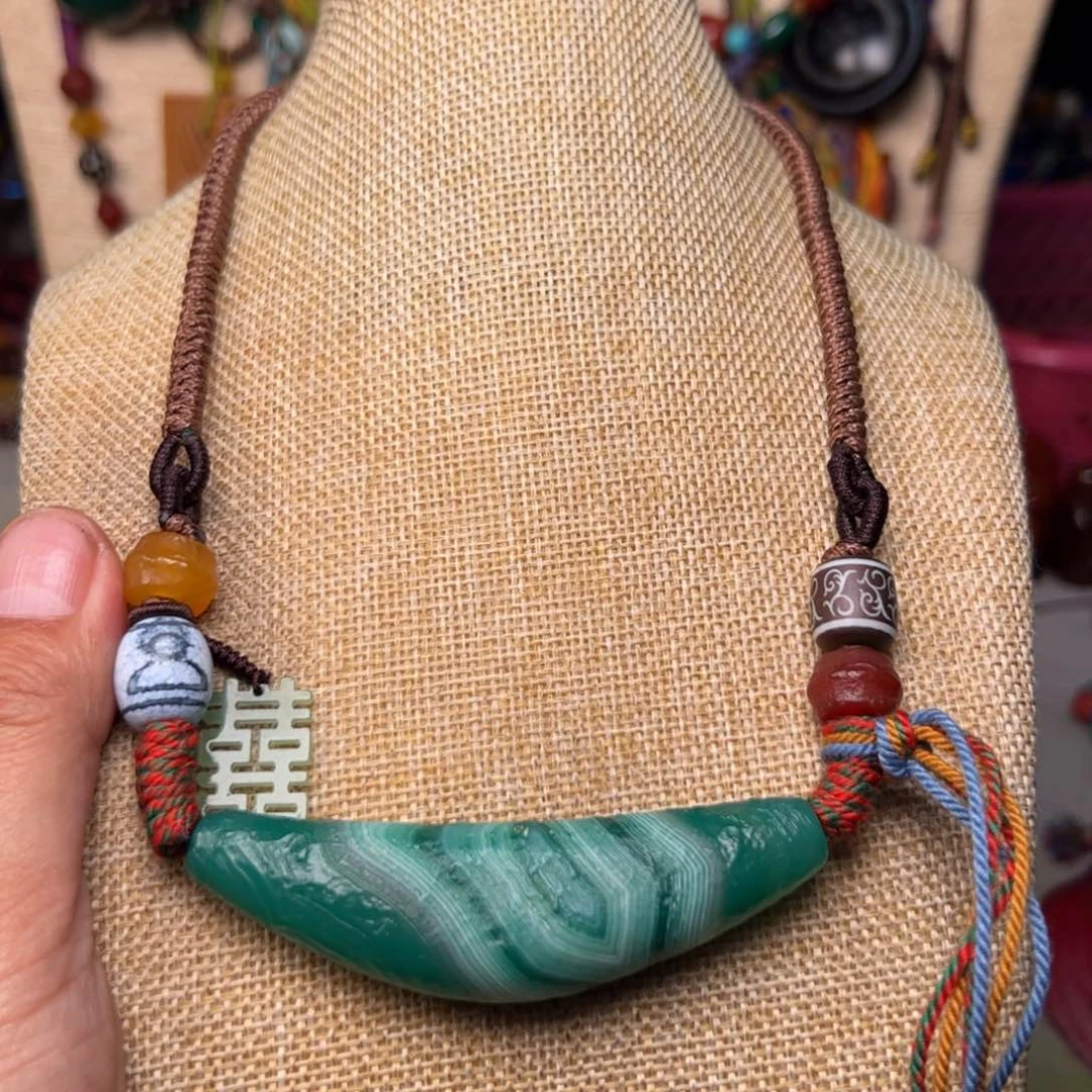 玛瑙/玉髓颈饰未镶嵌