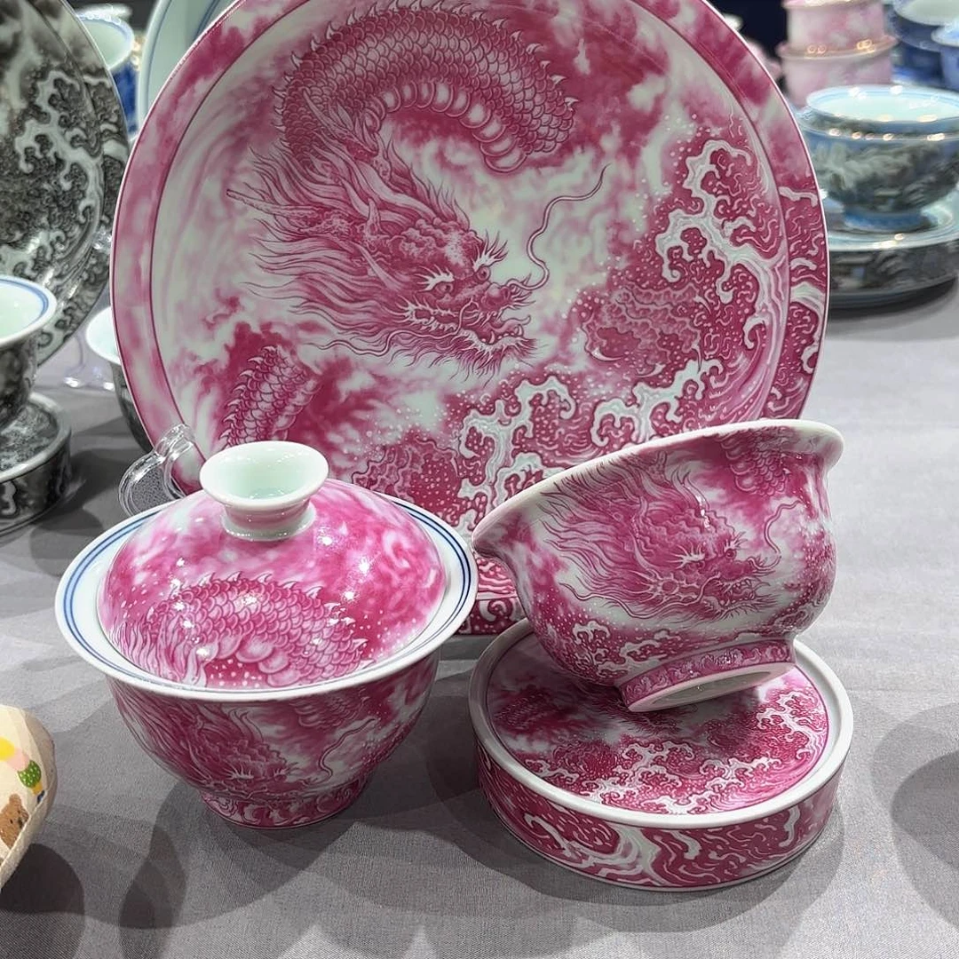瓷片景德镇瓷器精品陈列