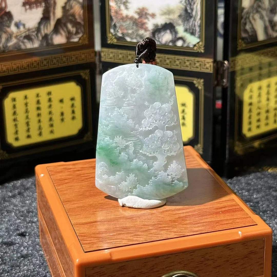 4921-天然翡翠-浅绿山水