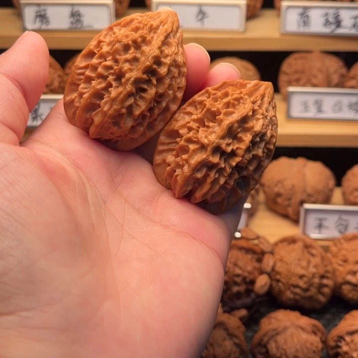 核桃39招财鼠。