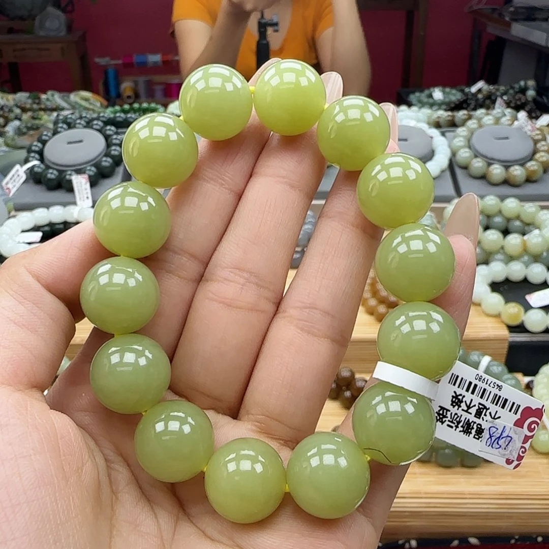 和田玉未镶嵌手串