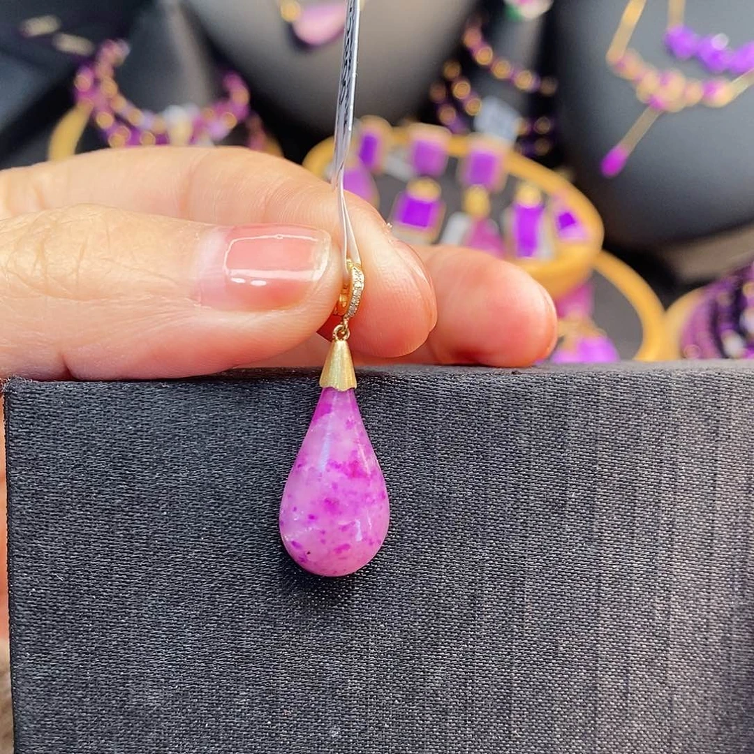 苏纪石（舒俱来）18K金镶嵌吊坠