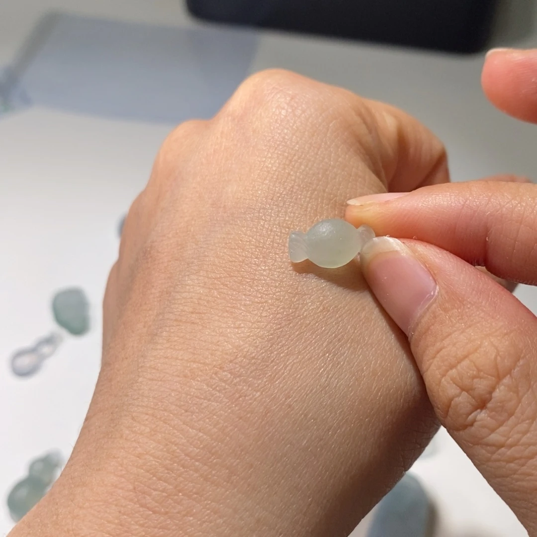 嘶***颖定制翡翠未镶嵌糖果