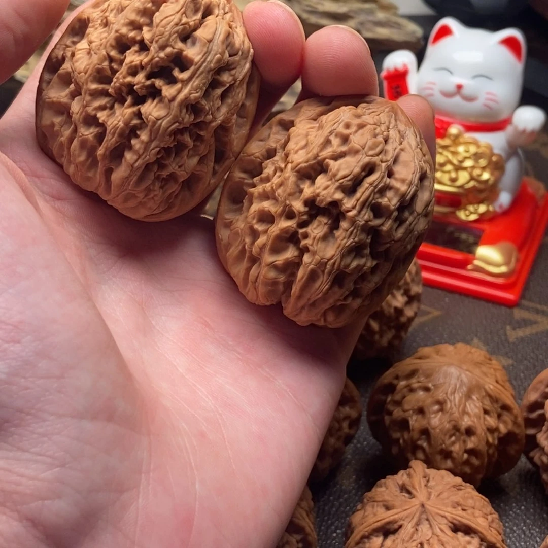 河***山文玩核桃吊坠将军榜