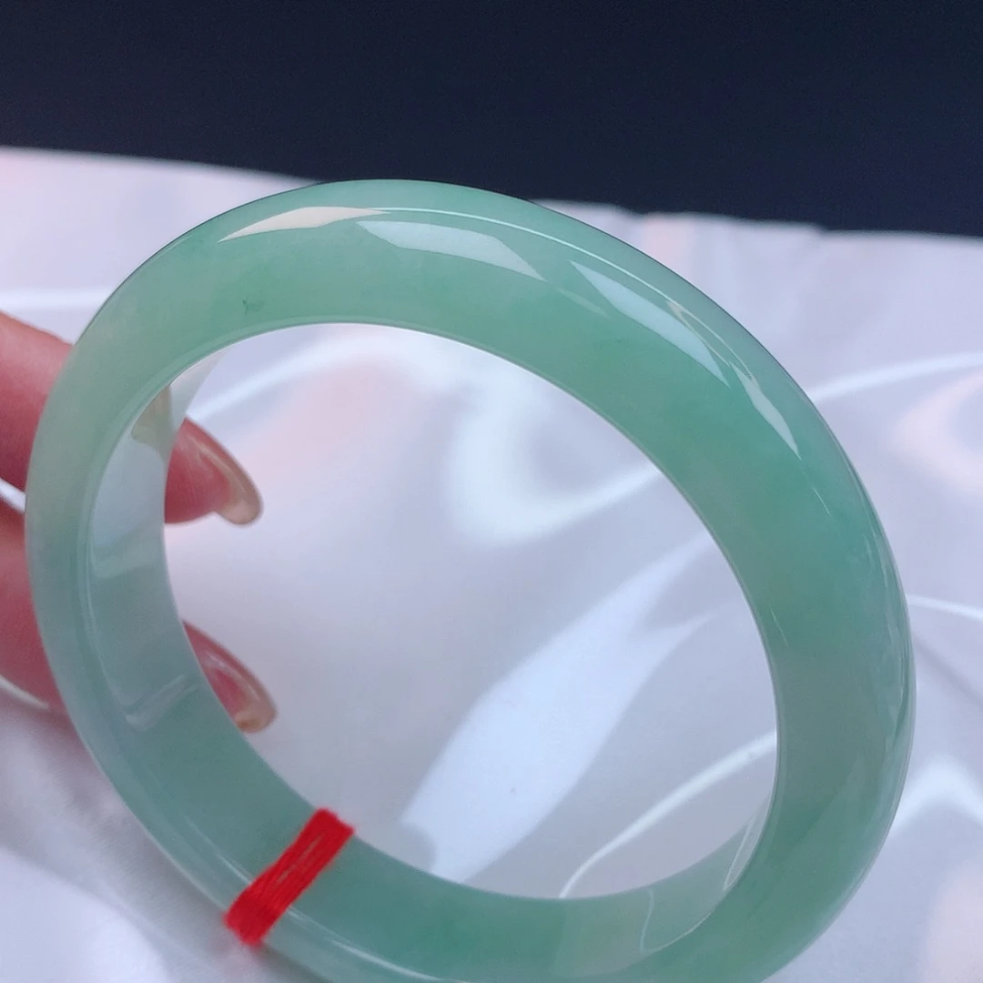 【闪购商品】未镶嵌手镯翡翠56+