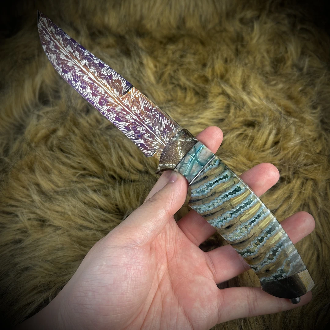 （万圣）烤色羽毛纹北欧收藏刀