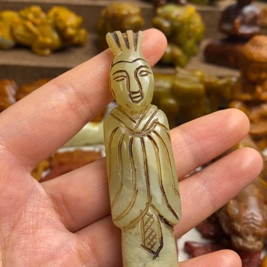蛇纹石玉未镶嵌颈饰72
