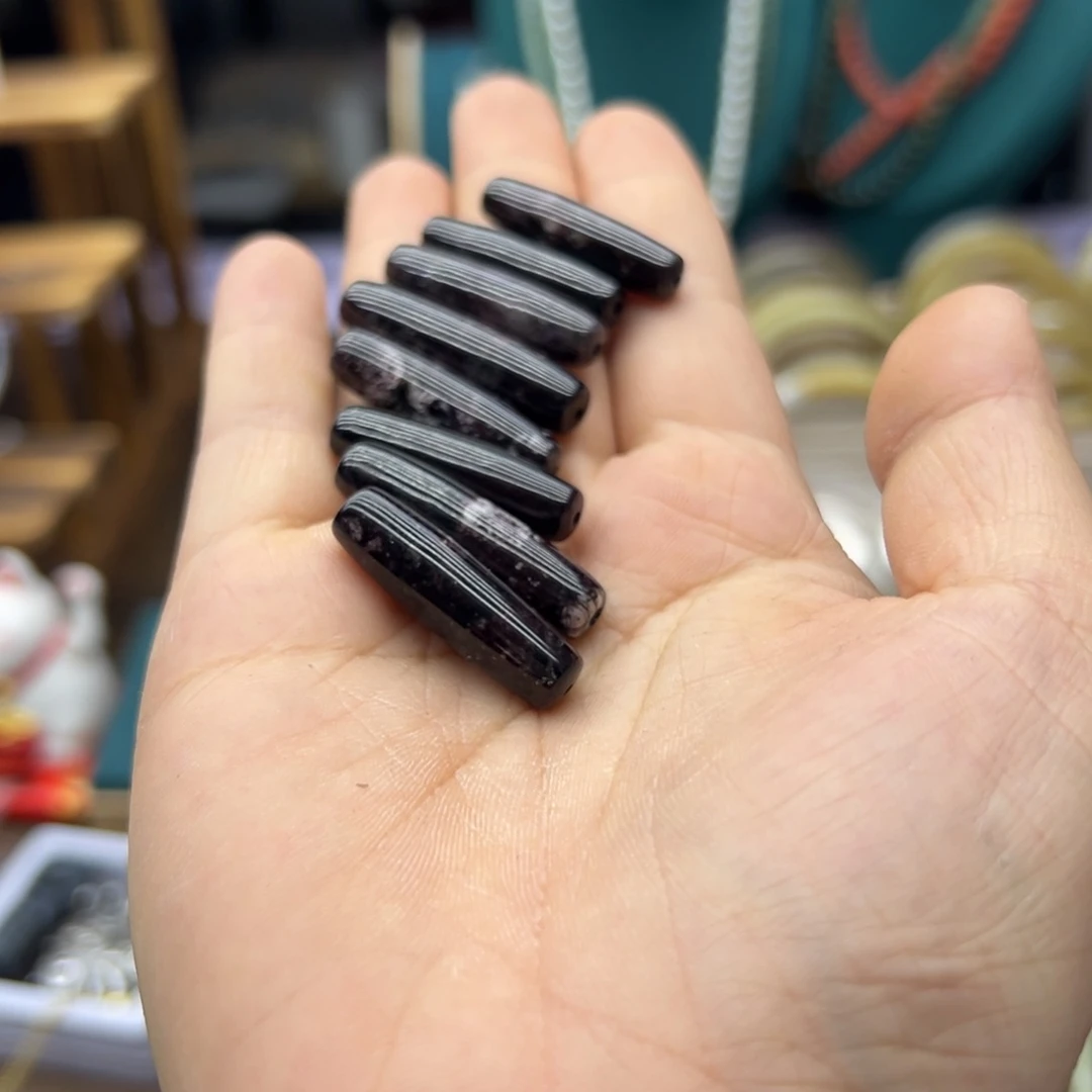 未镶嵌苏纪石（舒俱来）颈饰桶珠