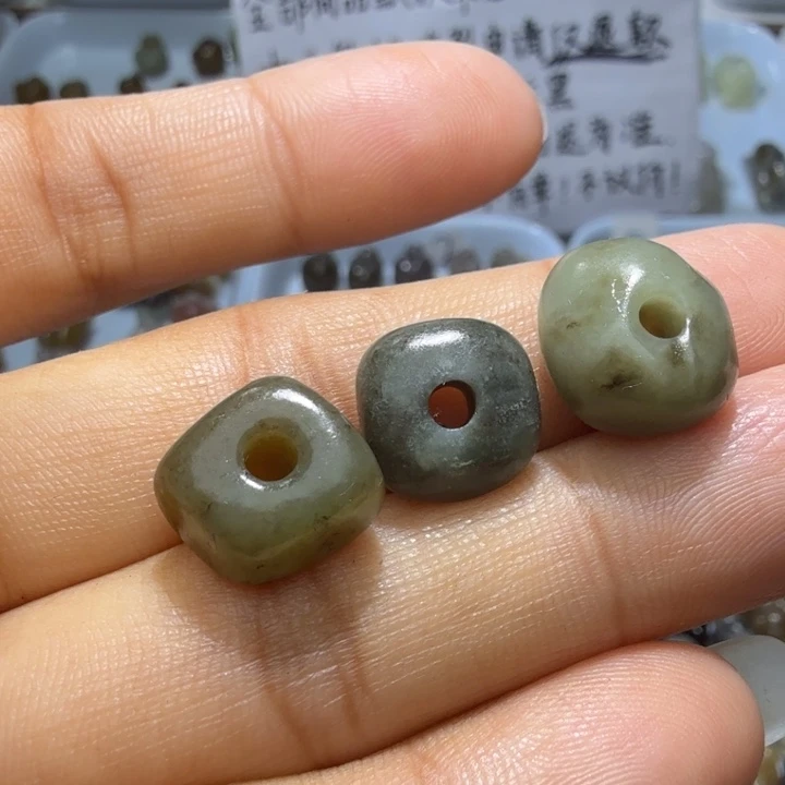 和田玉未镶嵌珠宝奇石