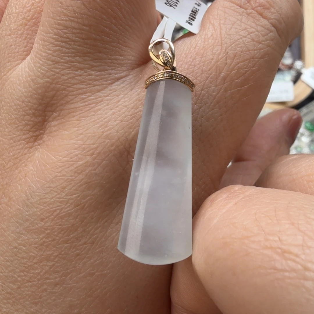 翡翠18K金镶嵌戒指8046