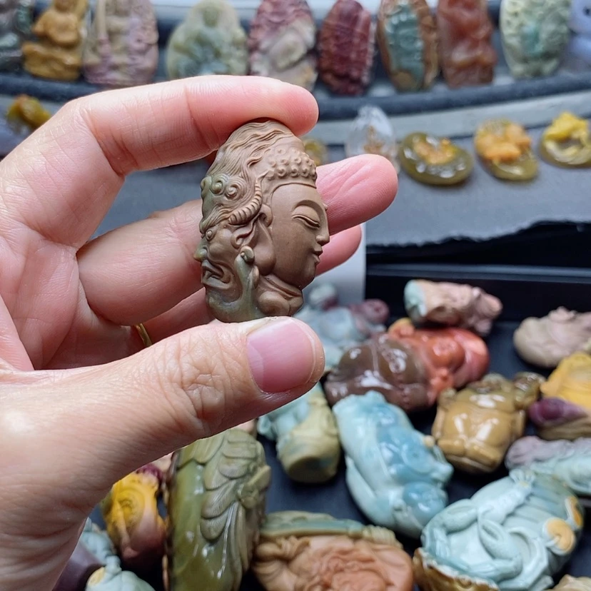 【闪购商品】定制石英质玉吊坠未镶嵌