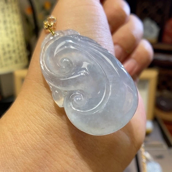 【闪购商品】颈饰18K金镶嵌翡翠39