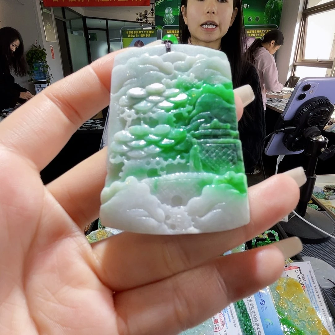 颈饰未镶嵌翡翠一